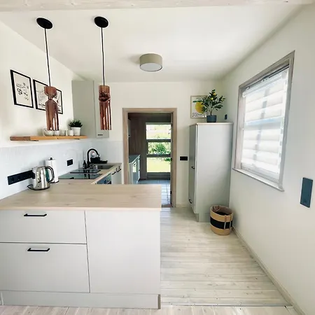 Ferienhaus Sonnholm - Modernisiertes Häuschen Mit Garten Am